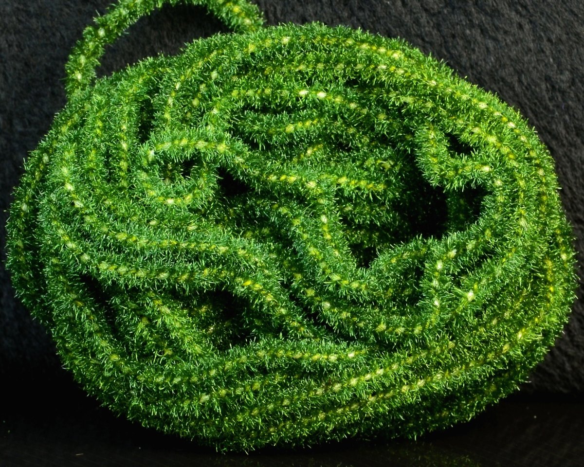 Hareline Trilobal Antron Chenille - Spawn Fly Fish - Hareline Dubbin