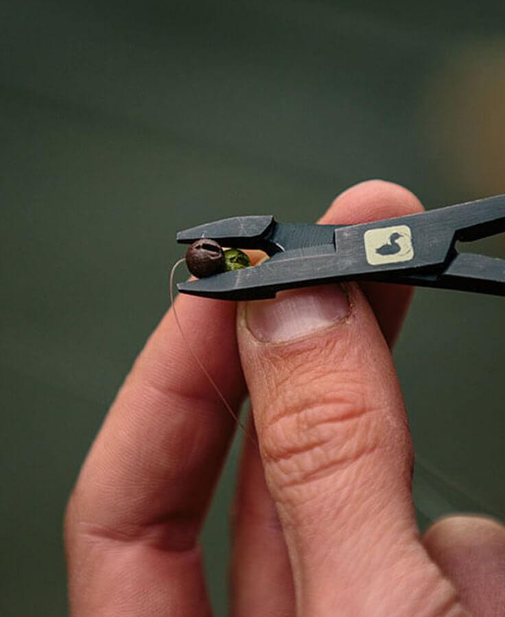 Loon Tin Drops 8 Division - Spawn Fly Fish - Loon Outdoors