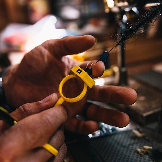 Loon Gator Grip Dubbing Spinner - Spawn Fly Fish - Loon Outdoors