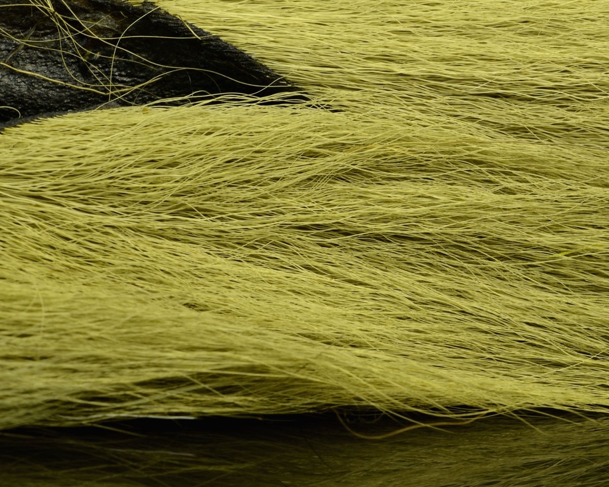 Hareline Northern Bucktail - Spawn Fly Fish - Hareline Dubbin