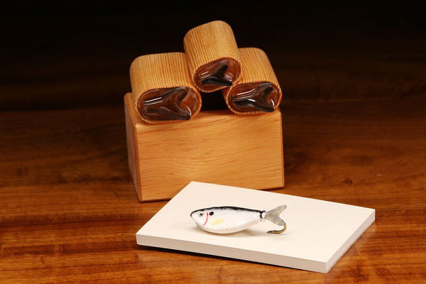 River Road Fish Tail Cutter - Spawn Fly Fish - River Road Creations